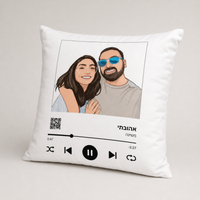 "Music Moment" מאויר על כרית בעיצוב אישי – תקריב על קוד הסריקה והאיור על הכרית