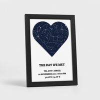 מפת כוכבים בעיצוב אישי דגם Deep Blue Heart – מתנה מקורית בעבודת יד מישראל | קופי בלוק